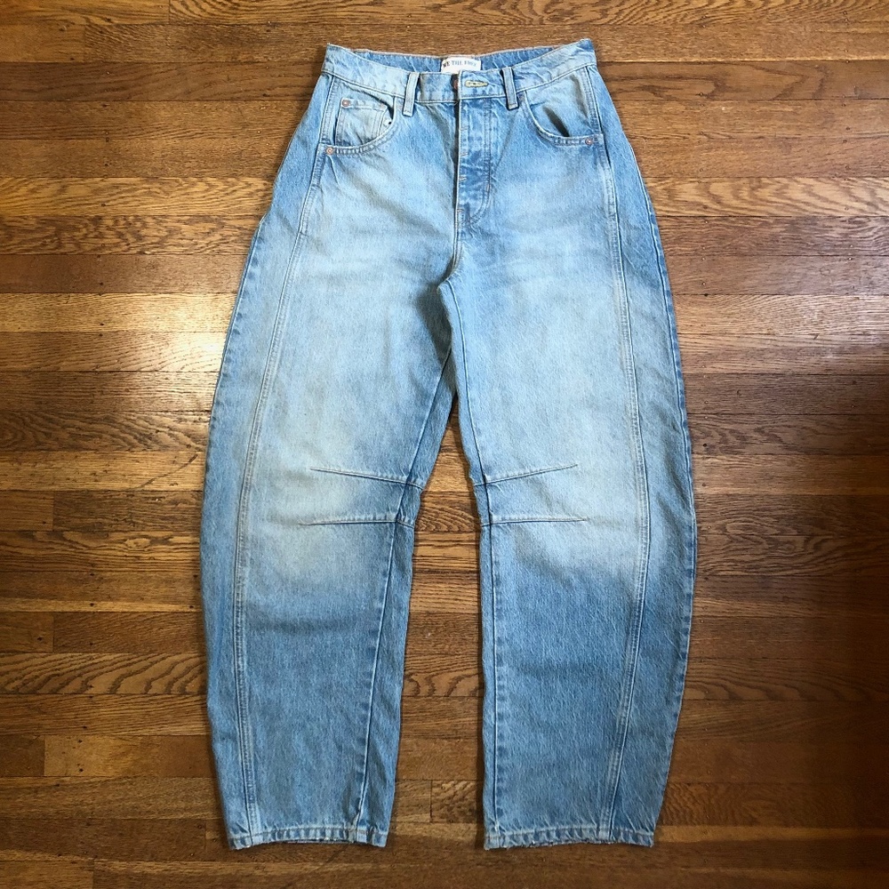 FREE PEOPLE We The Free Good Luck Mid-Rise Barrel Jeans Size 0 / 24 Long